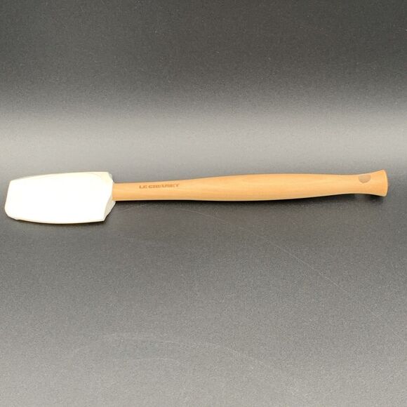 Le Creuset Silicone Craft Series Small Spatula 11 1/8 x 1 3/4 White Wood Handle - Picture 1 of 4